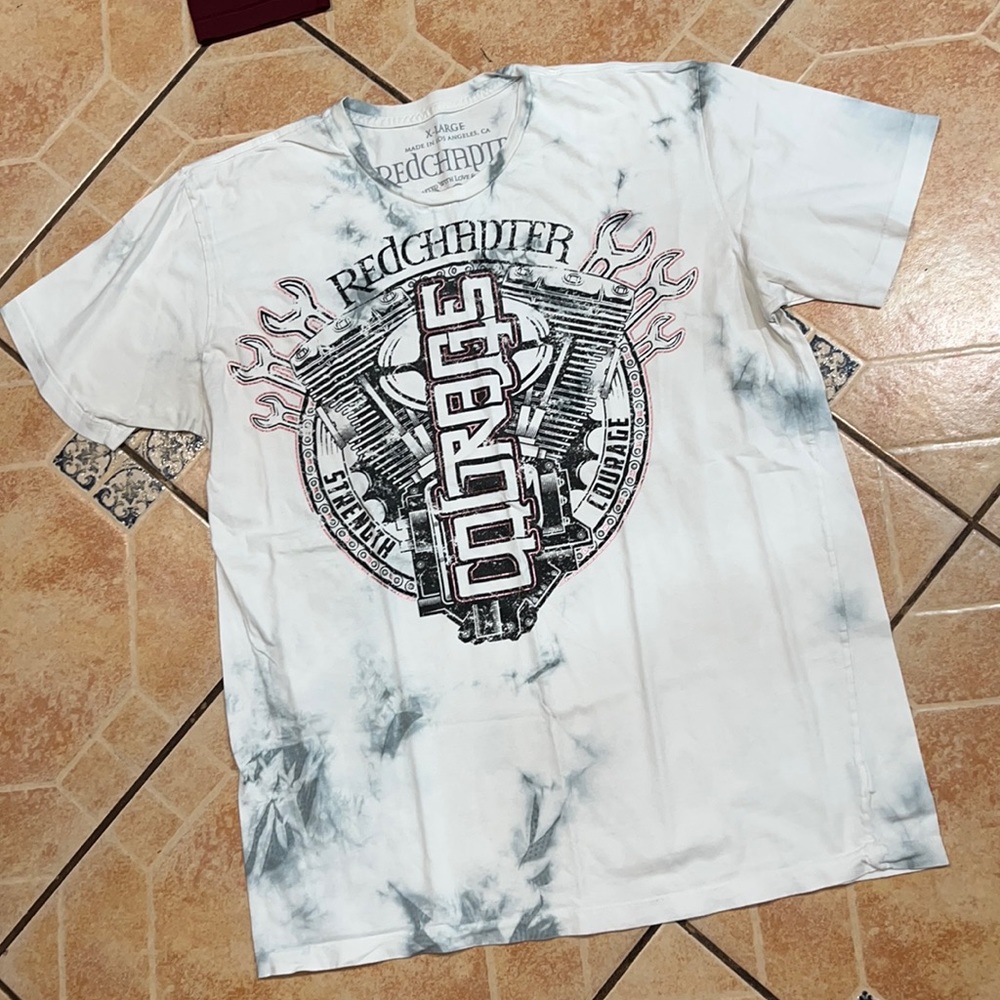 Red Chapter tee shirt top short sleeve